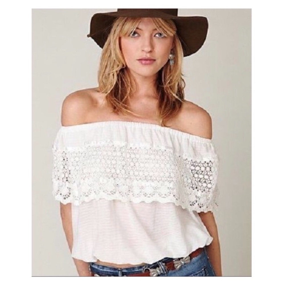 Free People NWT Ibiza Off Shoulder Crochet Lace White Top size Large Date Night